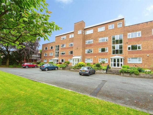 Flat for sale in Oxton, Wirral