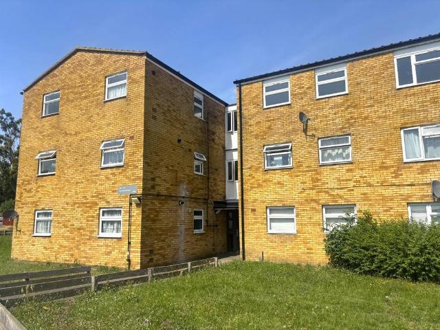 Flat for sale in Symonds Green, Shephall