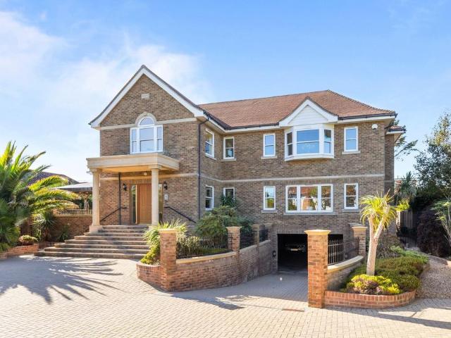 Flat for sale in Rustington, Arun