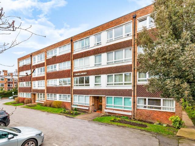Flat for sale in Putney, Greater London