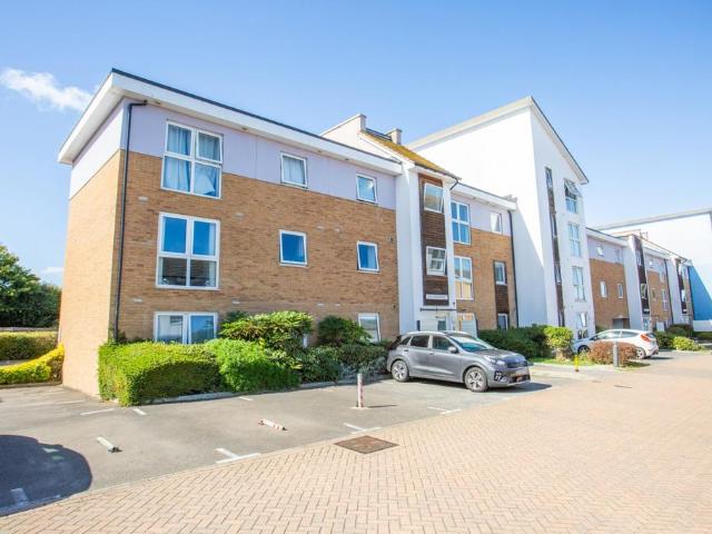 Flat for sale in South Street, The Bridge