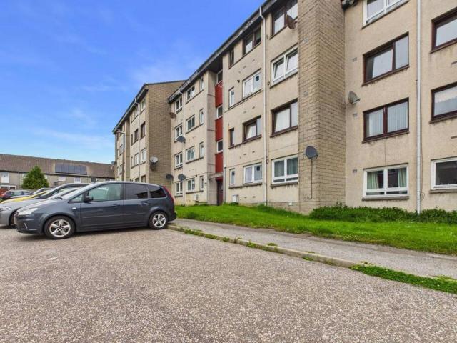 Flat for sale in Ballindoch, Scotland