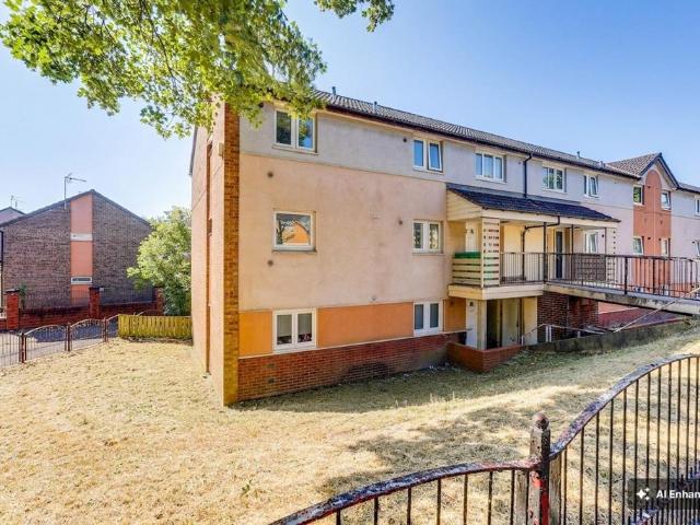 Flat for sale in St Ann's, Haddon