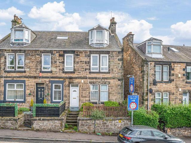 Flat for sale in Kirkcaldy, Scotland