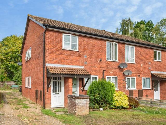 Flat for sale in Comers, Norfolk