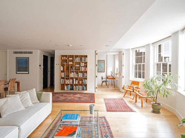 Flat for sale in Soho, Greater London
