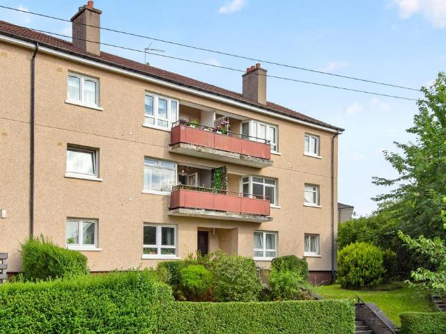 Flat for sale in Mansewood, Scotland