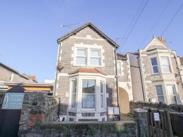 Flat for sale in Weston-super-mare, North Somerset