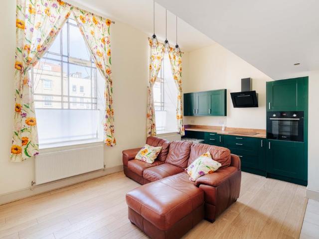 Flat for sale in Broadmead, Feckenham
