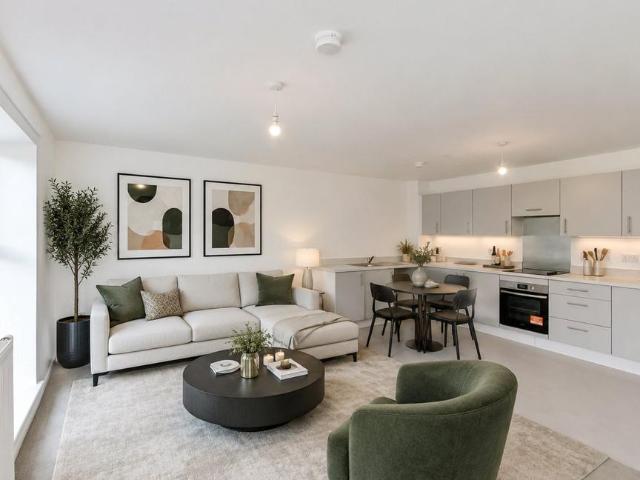 Flat for sale in Sidley, Heathlands