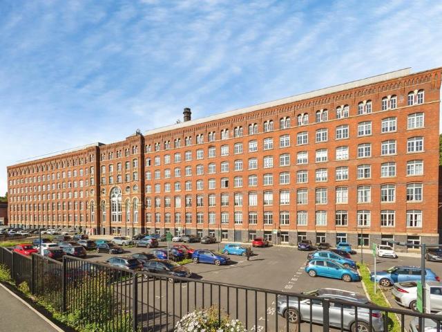 Flat for sale in Portwood, Stockport