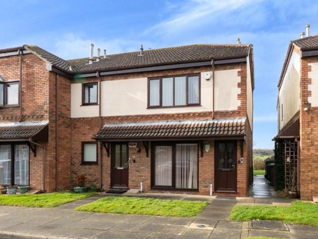 Flat for sale in Bradley, North East Lincolnshire