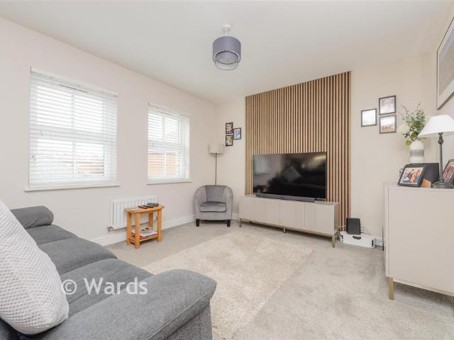 Flat for sale in Monks Orchard, Kent