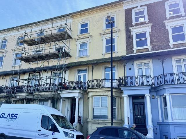 Flat for sale in Cliftonville West, Acol