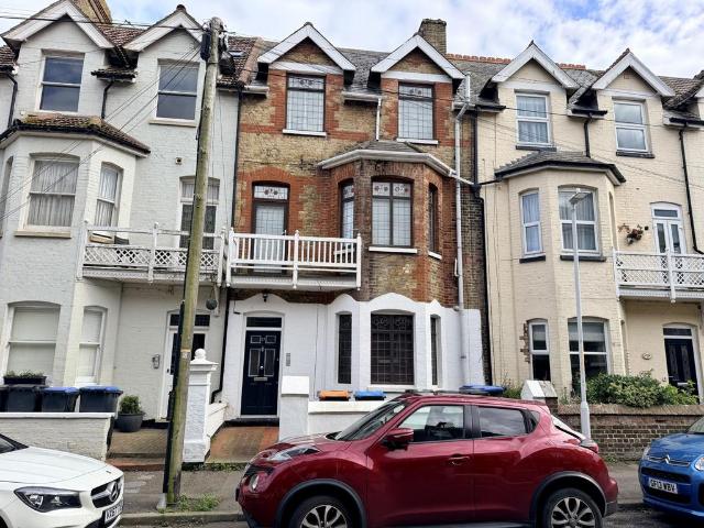 Flat for sale in Westgate-on-Sea, Acol