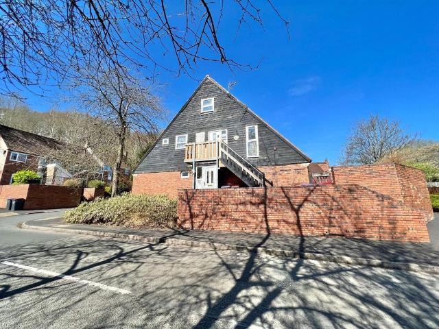 Flat for sale in Aqueduct, Telford