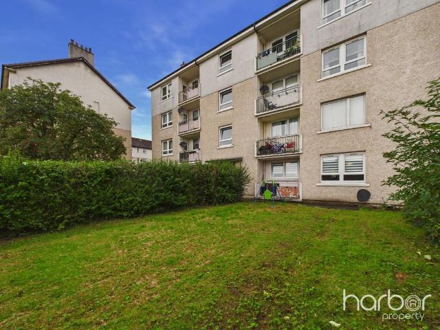 Flat for sale in Lochend, Gartloch