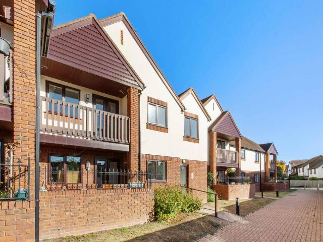 Flat for sale in Monks Risborough, Princes Risborough