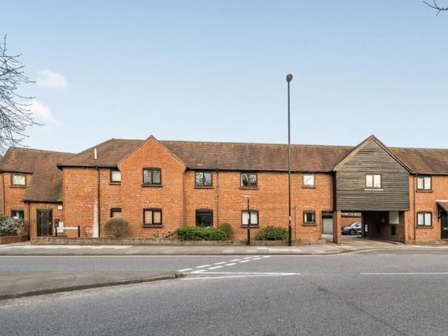 Flat for sale in Chichester, Littlecote