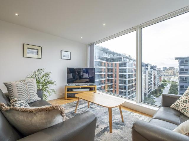 Flat for sale in Imperial Wharf, Greater London