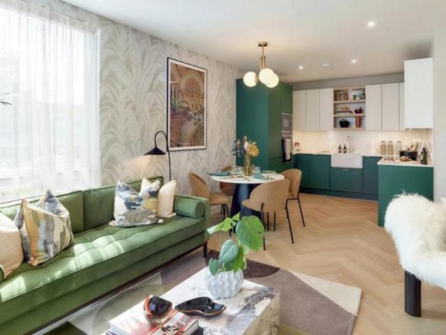 Flat for sale in Colindale, Greater London