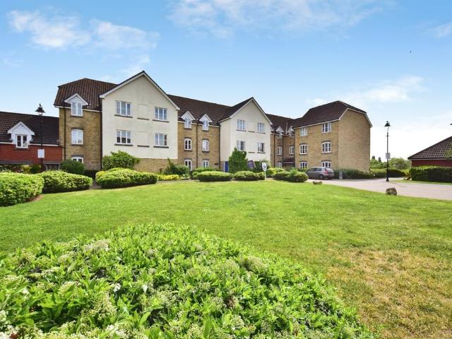Flat for sale in Bourne Vale, Kent