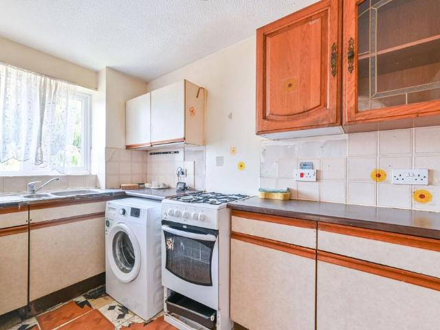 Flat for sale in Sudbury, Greater London