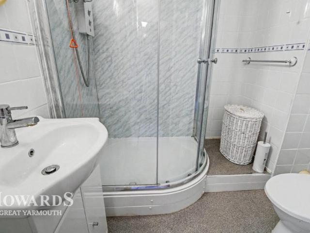 Flat for sale in Gorleston-on-Sea, Great Yarmouth