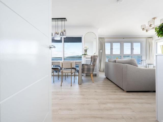 Flat for sale in Skelmorlie, Scotland