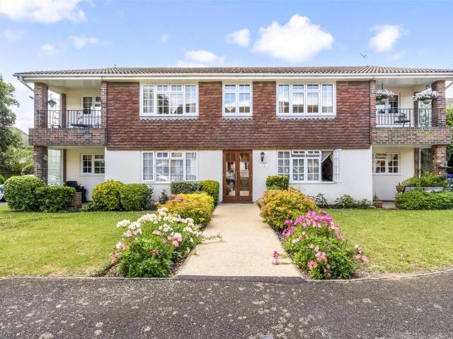 Flat for sale in Worthing, West Sussex