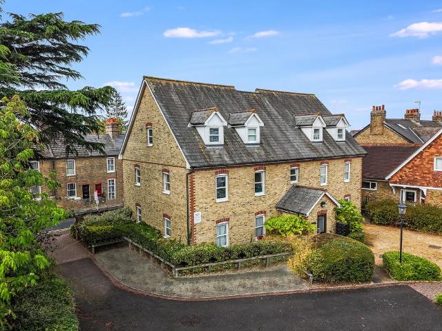 Flat for sale in Melbourne, Chelmsford