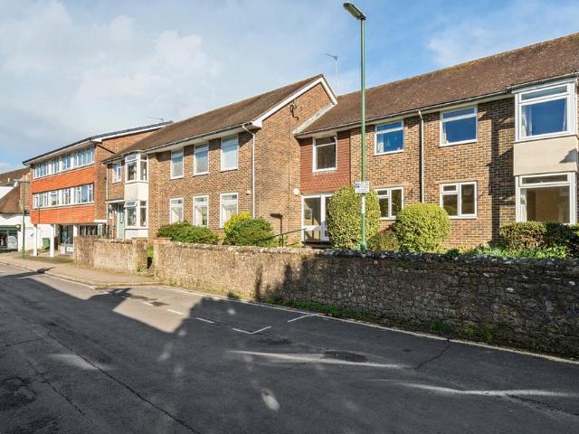 Flat for sale in Storrington and Sullington, Horsham