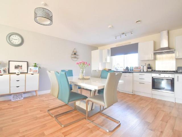 Flat for sale in Blackhills, Surrey
