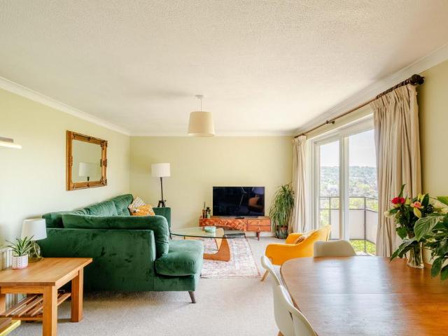 Flat for sale in Feckenham, City Of Bristol