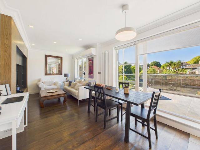 Flat for sale in London Borough of Hammersmith and Fulham, Greater London