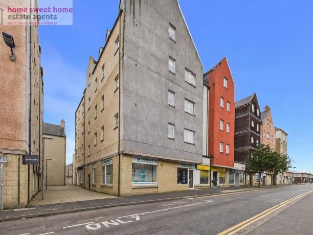 Flat for sale in Lentran, Scotland