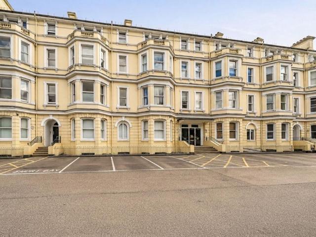Flat for sale in Royal Tunbridge Wells, Tunbridge Wells