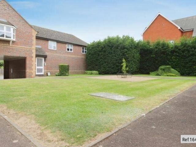 Flat for sale in Fordham Heath, Essex