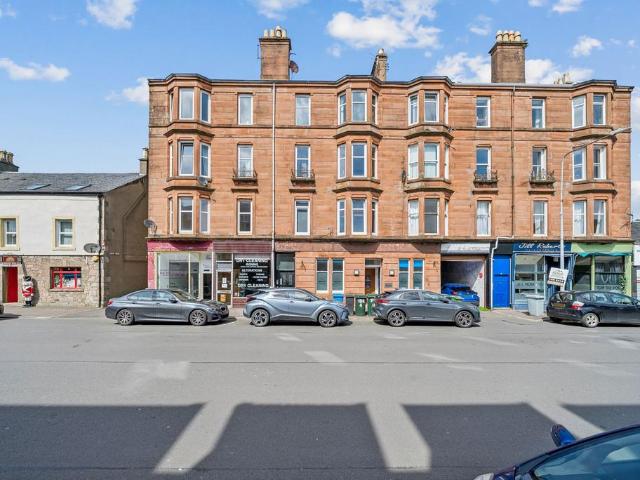 Flat for sale in Helensburgh, Scotland
