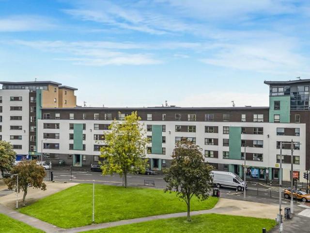 Flat for sale in Merchant City, Scotland