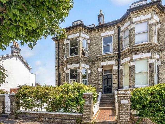 Flat for sale in Aldrington
