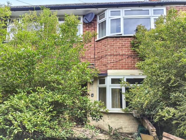 Flat for sale in Burton Latimer