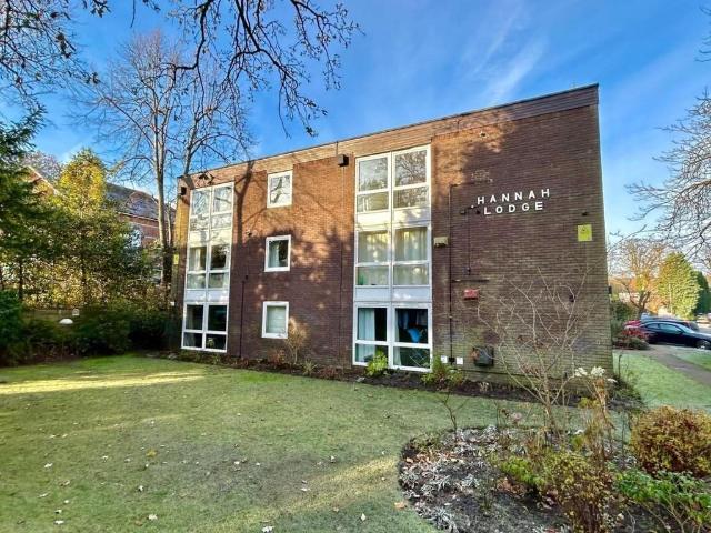 Flat for sale in Georgia, Greater Manchester