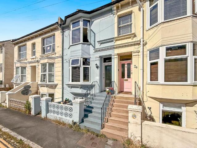 Flat for sale in Round Hill, Brighton & Hove