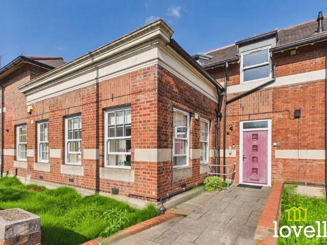 Flat for sale in Avenues, Hull