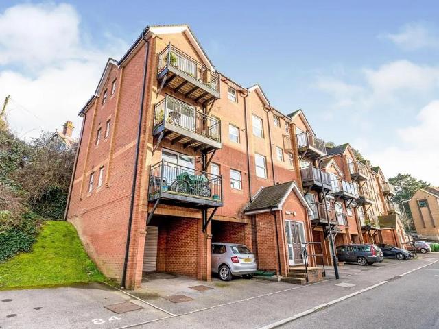 Flat for sale in Bitterne Park, Isle Of Man