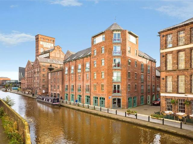 Flat for sale in Newtown, Two Mills