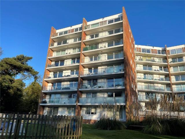 Flat for sale in Bournemouth