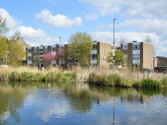 Flat for sale in Clapham Junction, Greater London