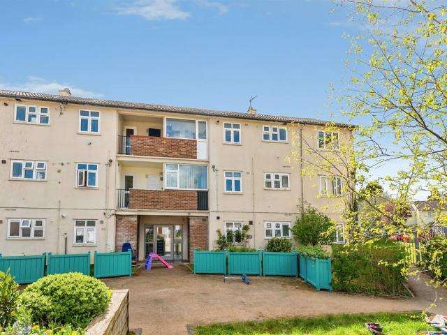 Flat for sale in Cowley Airfield, The Slade